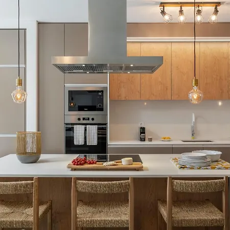 Uptown 13 By An Island *