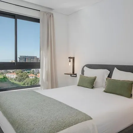 Uptown 13 By An Island *