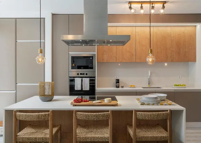 Uptown 13 By An Island *